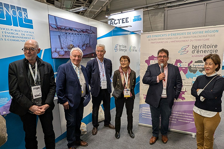 2025-11-18-instant-TEARA (1)